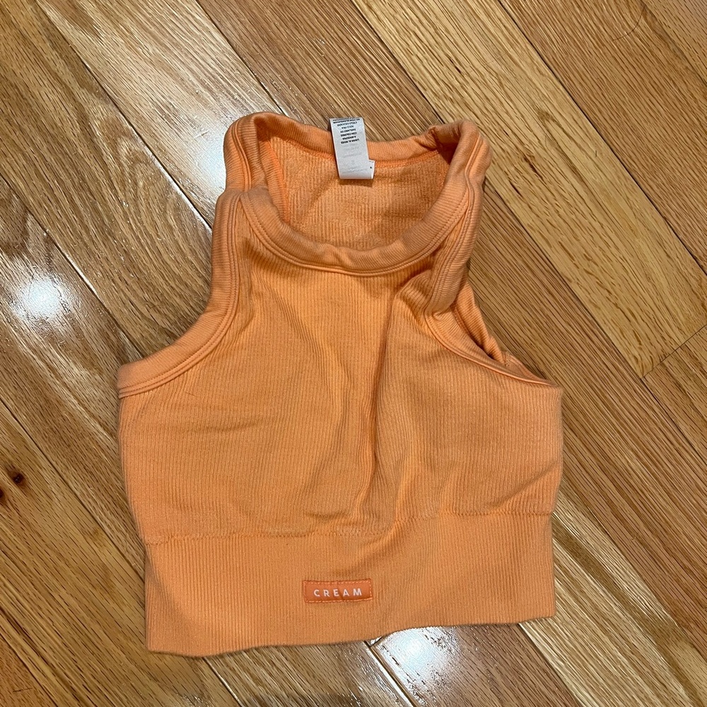 Cream Yoga crop top. Size Small
